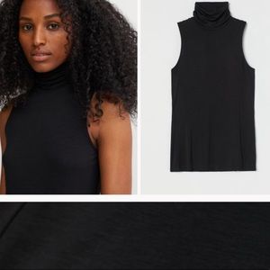 H&M Black Sleeveless Turtleneck